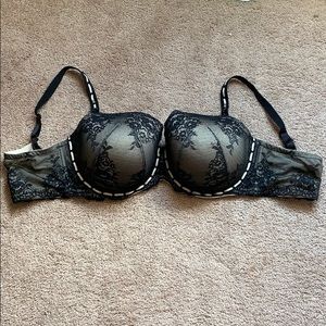 torrid Intimates & Sleepwear - Torrid Black Lace Bra Never Worn Size 44DDD torrid Intimates & Sleepwear - Torrid Black Lace Bra Never Worn Size 44DDD